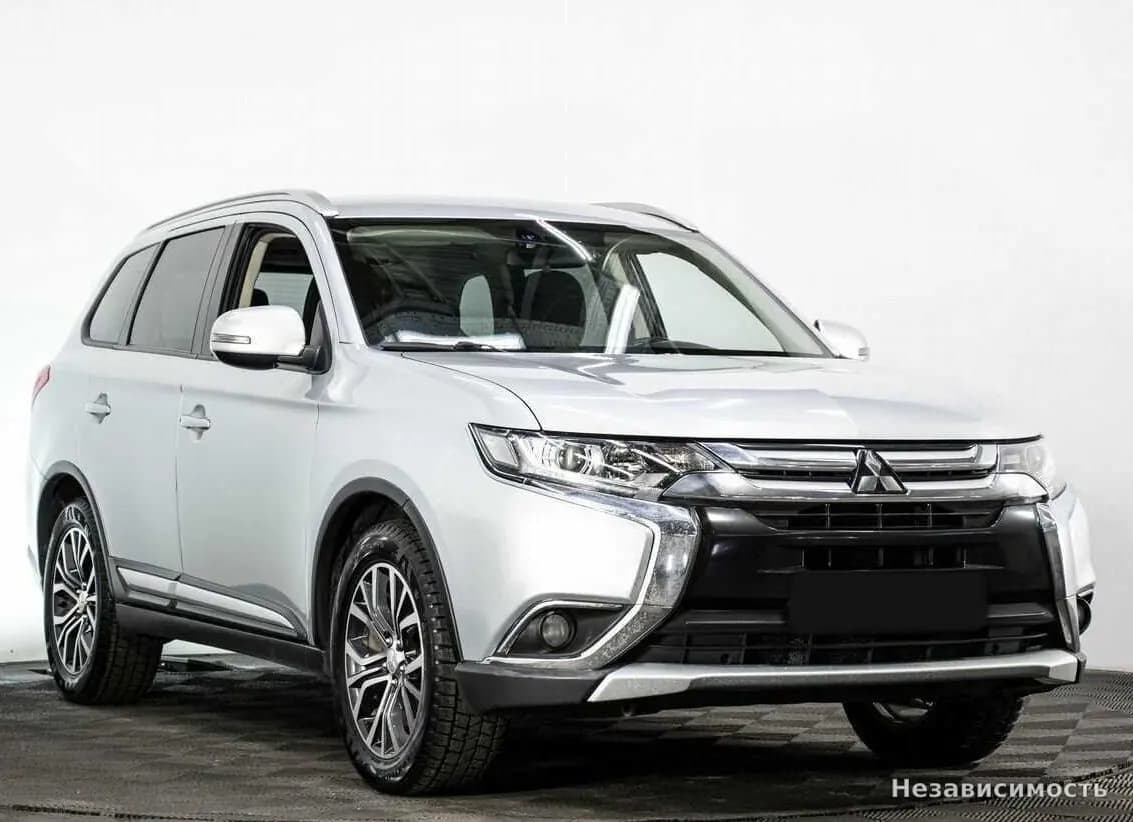 Mitsubishi Outlander 2018 с пробегом — фото 3