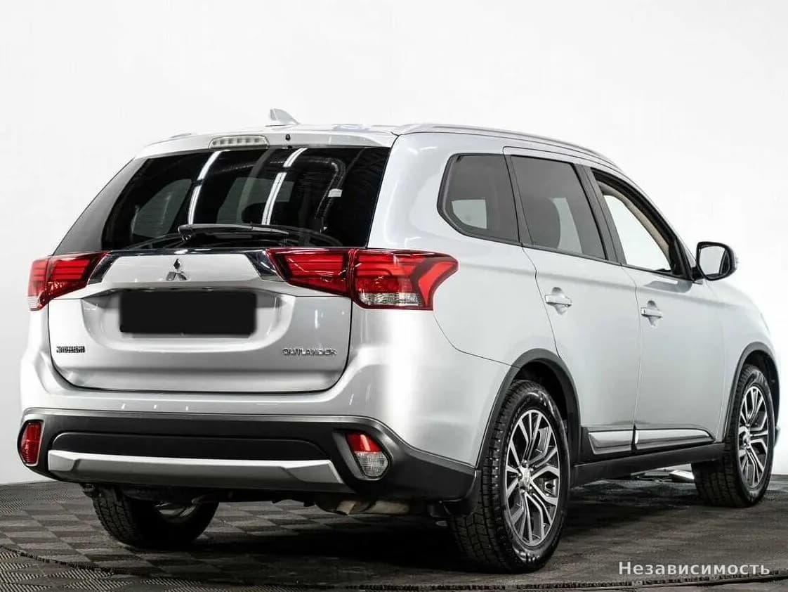 Mitsubishi Outlander 2018 с пробегом — фото 4