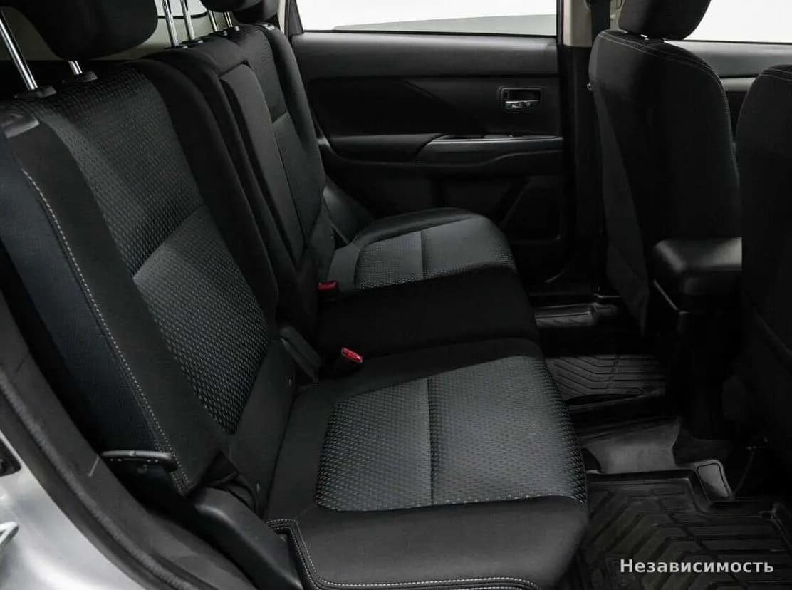 Mitsubishi Outlander 2018 с пробегом — фото 10