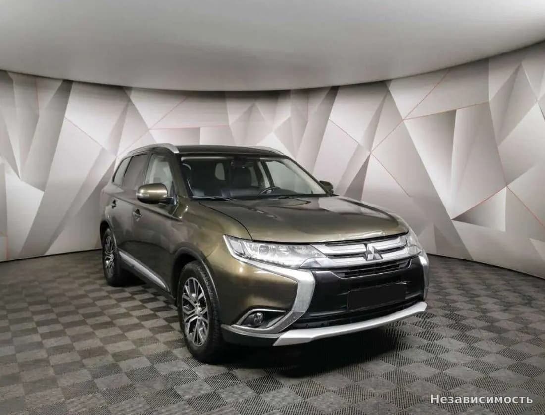 Mitsubishi Outlander 2018 с пробегом — фото 3