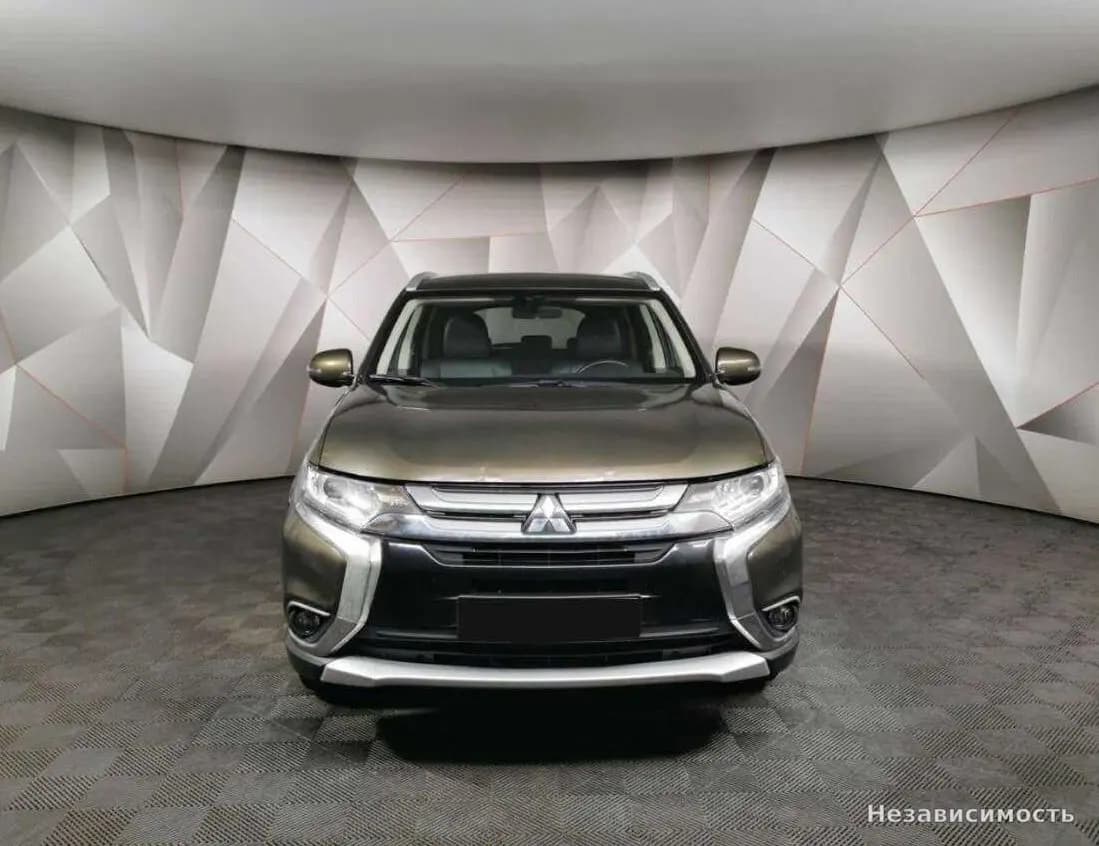 Mitsubishi Outlander 2018 с пробегом — фото 7