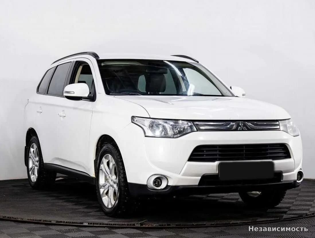 Mitsubishi Outlander 2012 с пробегом — фото 3