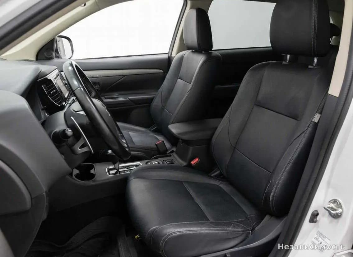 Mitsubishi Outlander 2012 с пробегом — фото 9