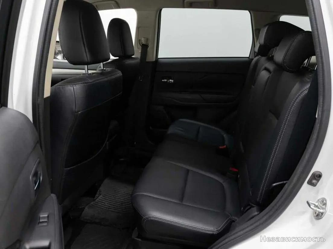 Mitsubishi Outlander 2012 с пробегом — фото 10