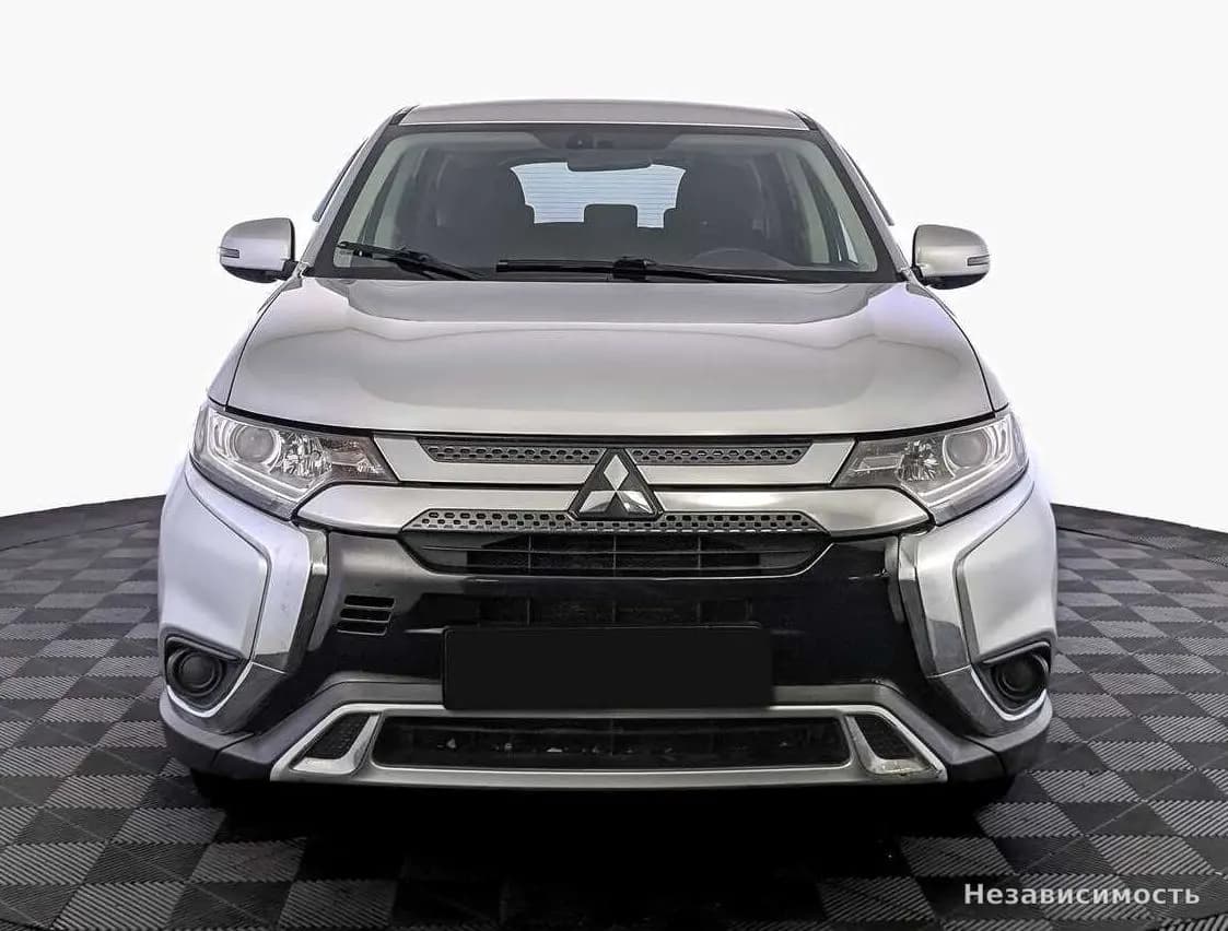 Mitsubishi Outlander 2019 с пробегом — фото 2