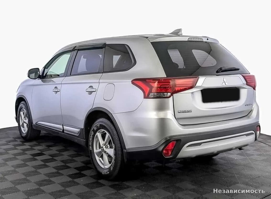 Mitsubishi Outlander 2019 с пробегом — фото 7