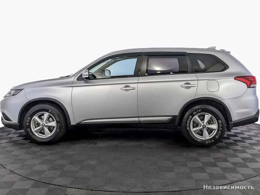 Mitsubishi Outlander 2019 с пробегом — фото 8