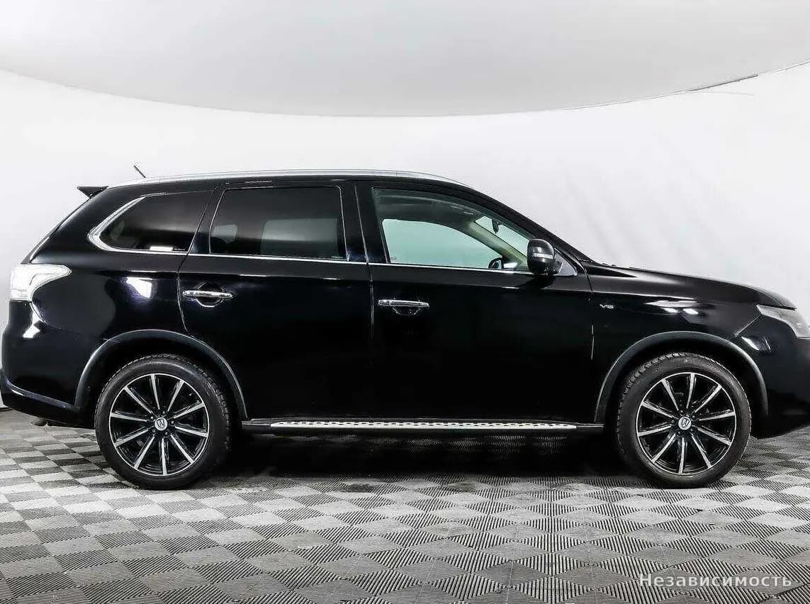 Mitsubishi Outlander 2014 с пробегом — фото 5