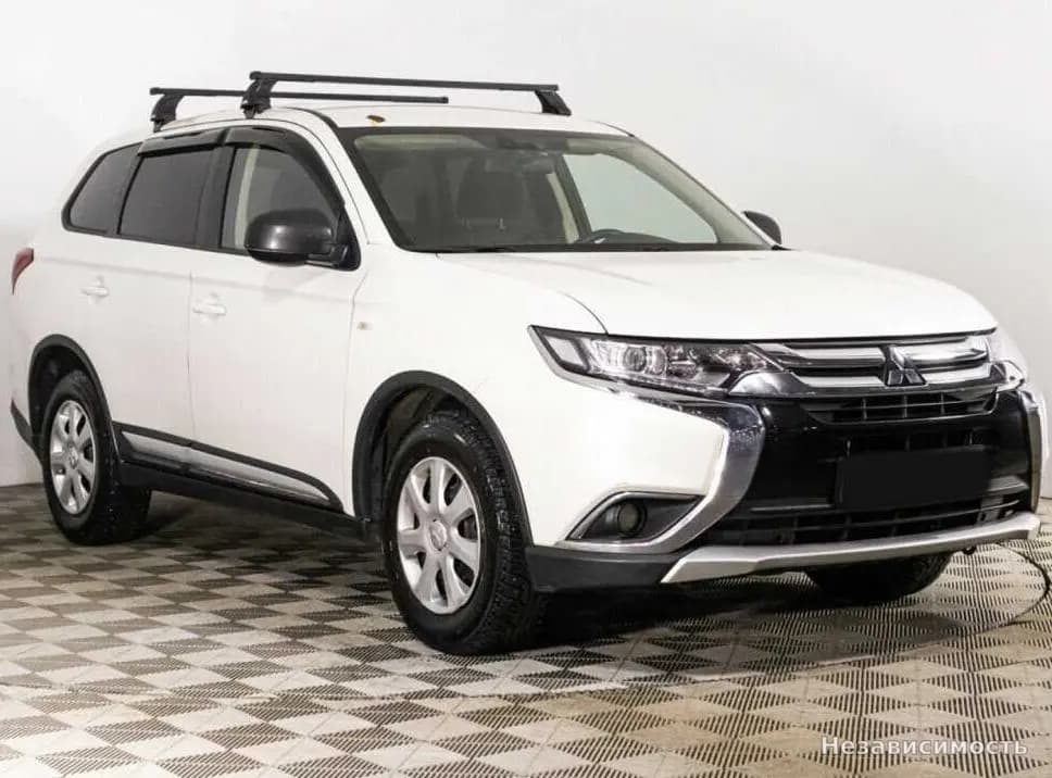 Mitsubishi Outlander 2018 с пробегом — фото 3