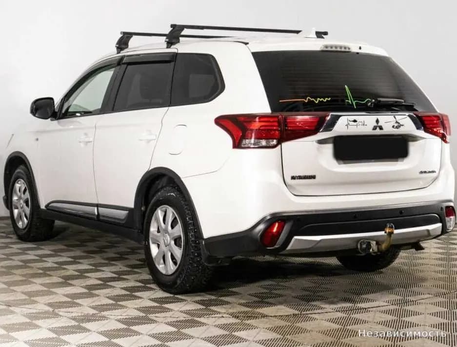 Mitsubishi Outlander 2018 с пробегом — фото 7