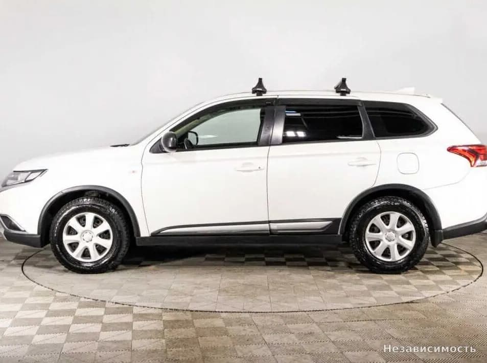Mitsubishi Outlander 2018 с пробегом — фото 8