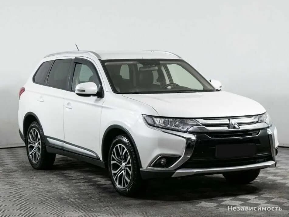 Mitsubishi Outlander 2015 с пробегом — фото 3