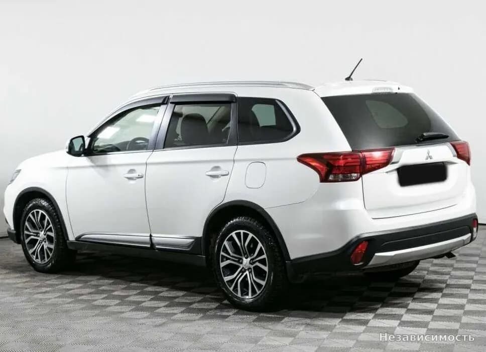 Mitsubishi Outlander 2015 с пробегом — фото 6