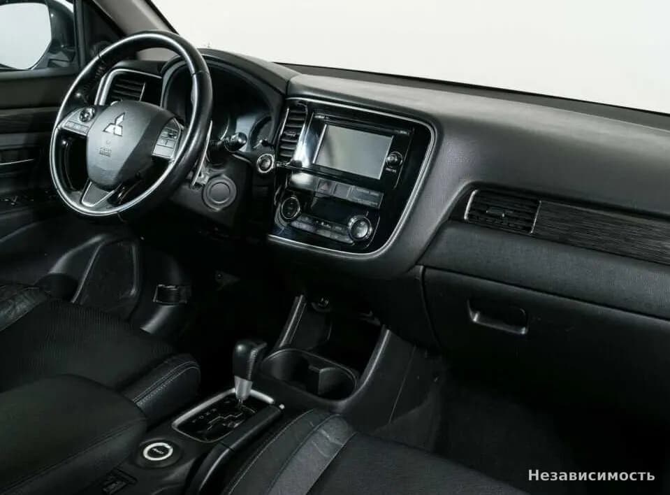 Mitsubishi Outlander 2015 с пробегом — фото 8