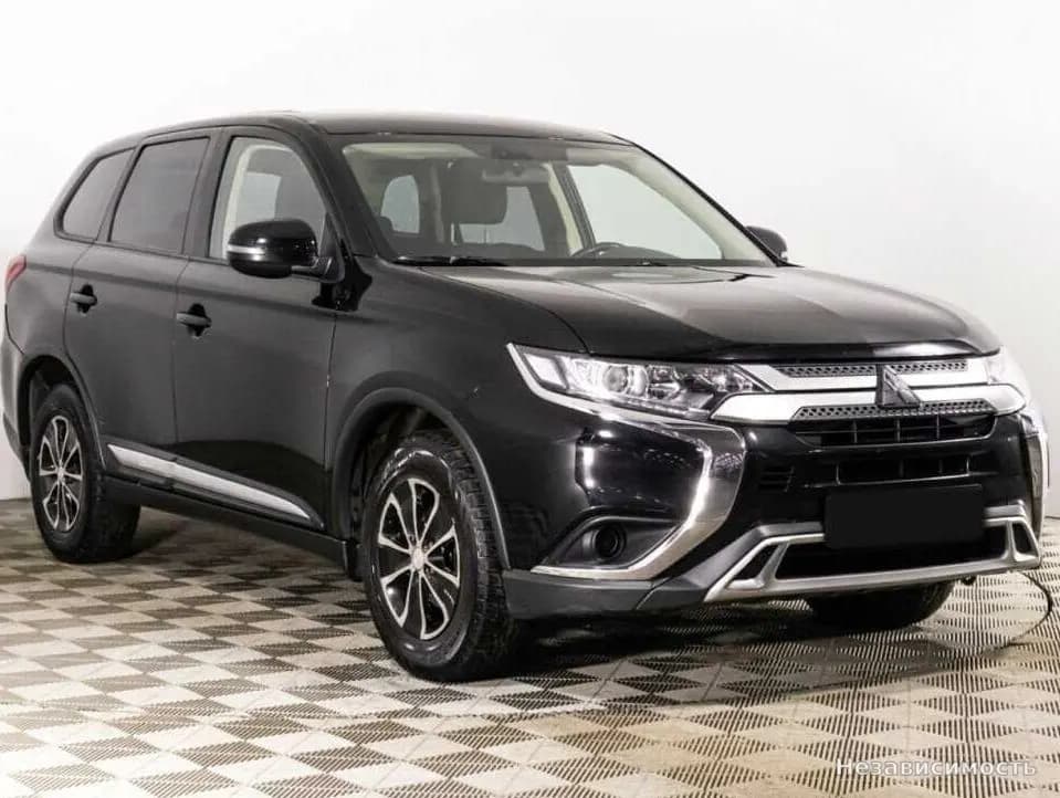 Mitsubishi Outlander 2019 с пробегом — фото 3