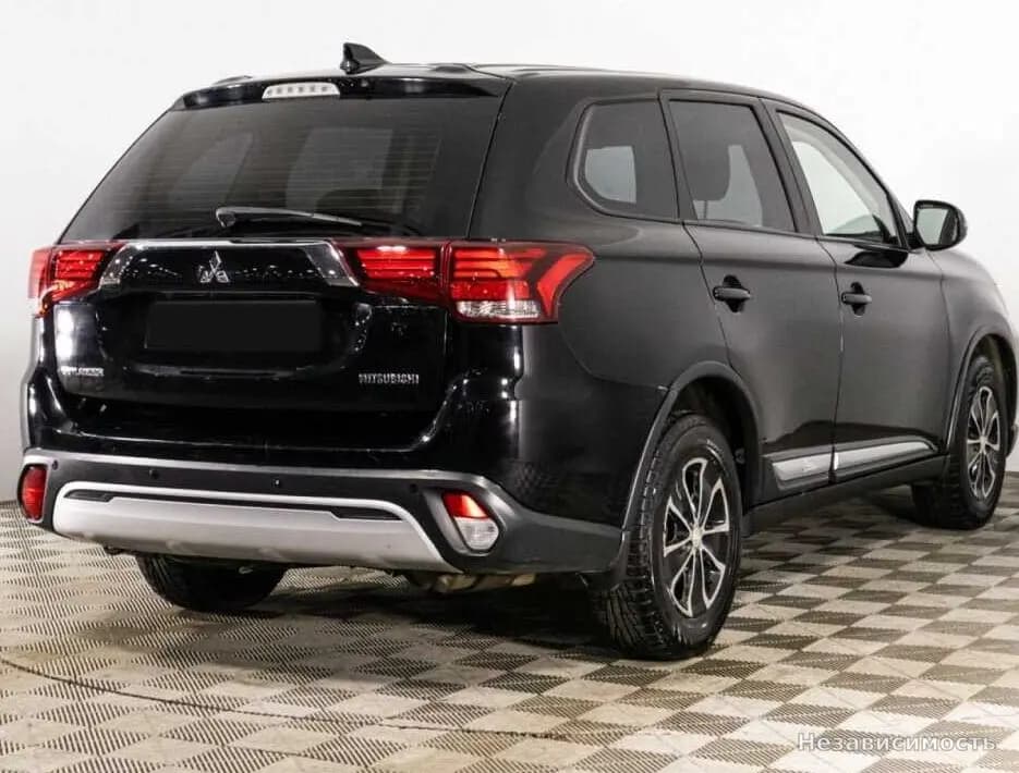 Mitsubishi Outlander 2019 с пробегом — фото 5