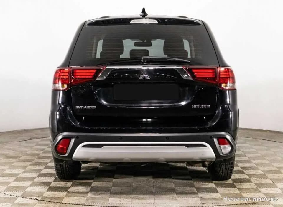 Mitsubishi Outlander 2019 с пробегом — фото 6