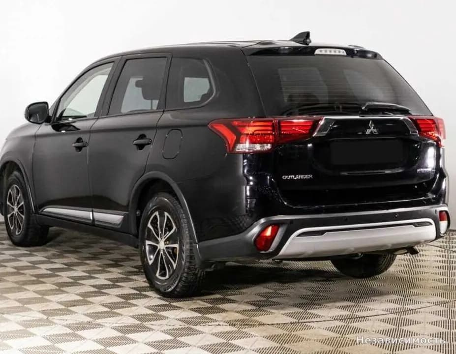 Mitsubishi Outlander 2019 с пробегом — фото 7