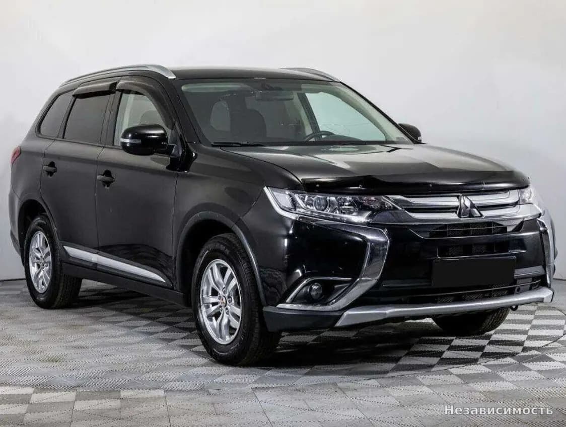 Mitsubishi Outlander 2017 с пробегом — фото 3