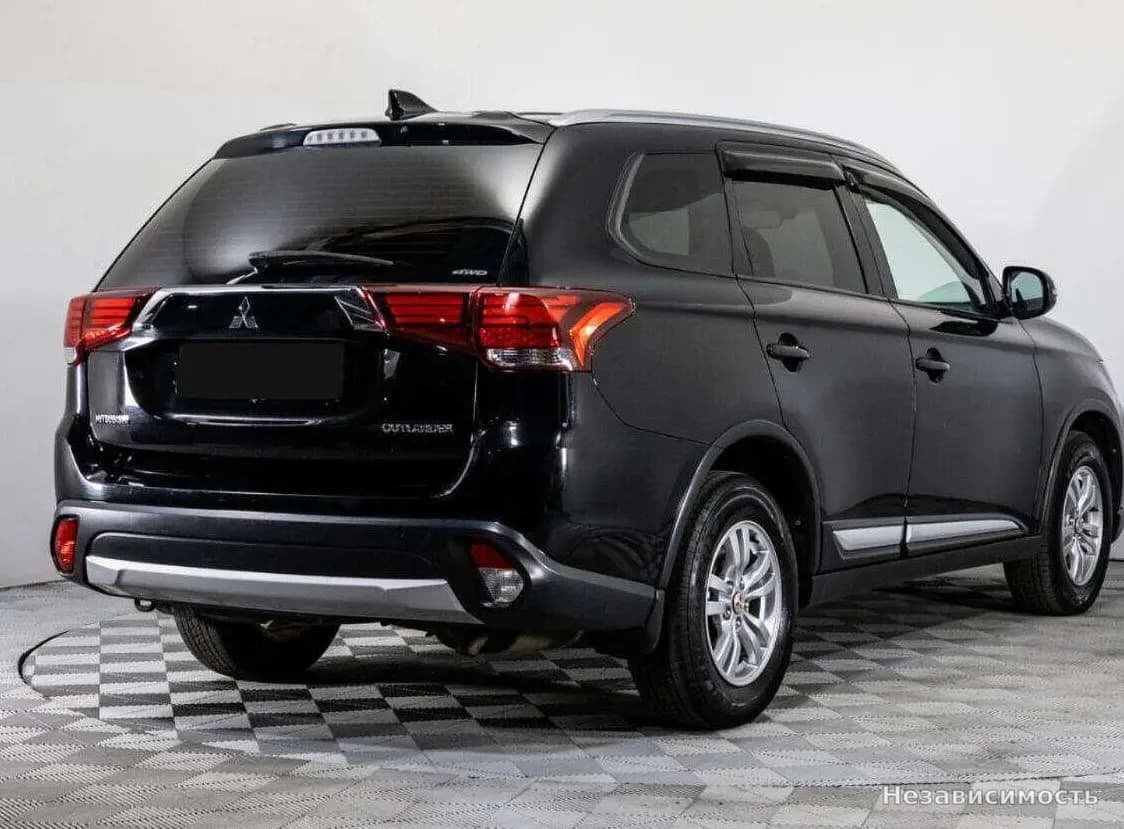 Mitsubishi Outlander 2017 с пробегом — фото 4