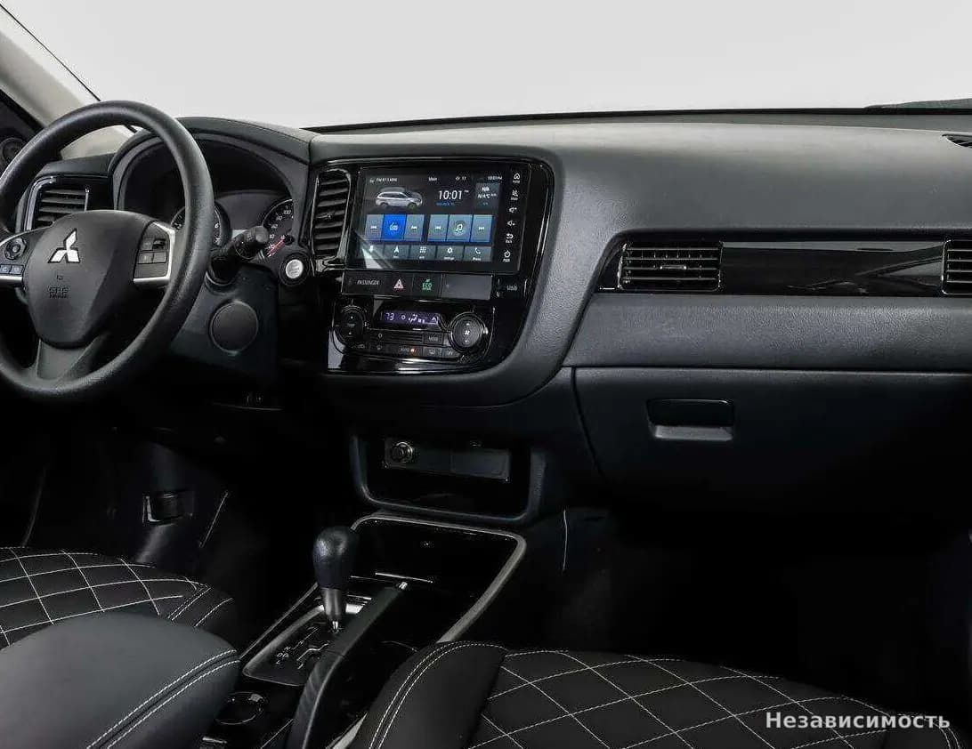 Mitsubishi Outlander 2022 с пробегом — фото 7