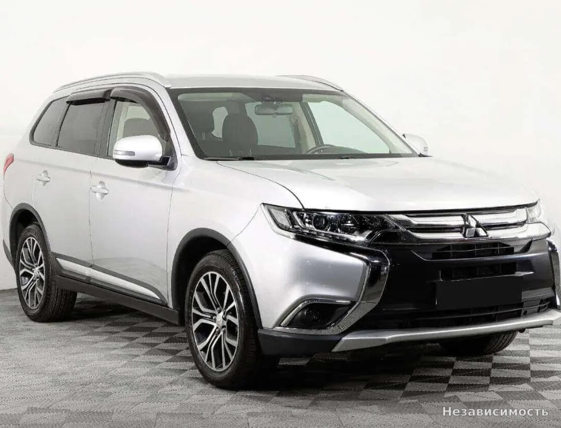Mitsubishi Outlander 2018 с пробегом — фото 3