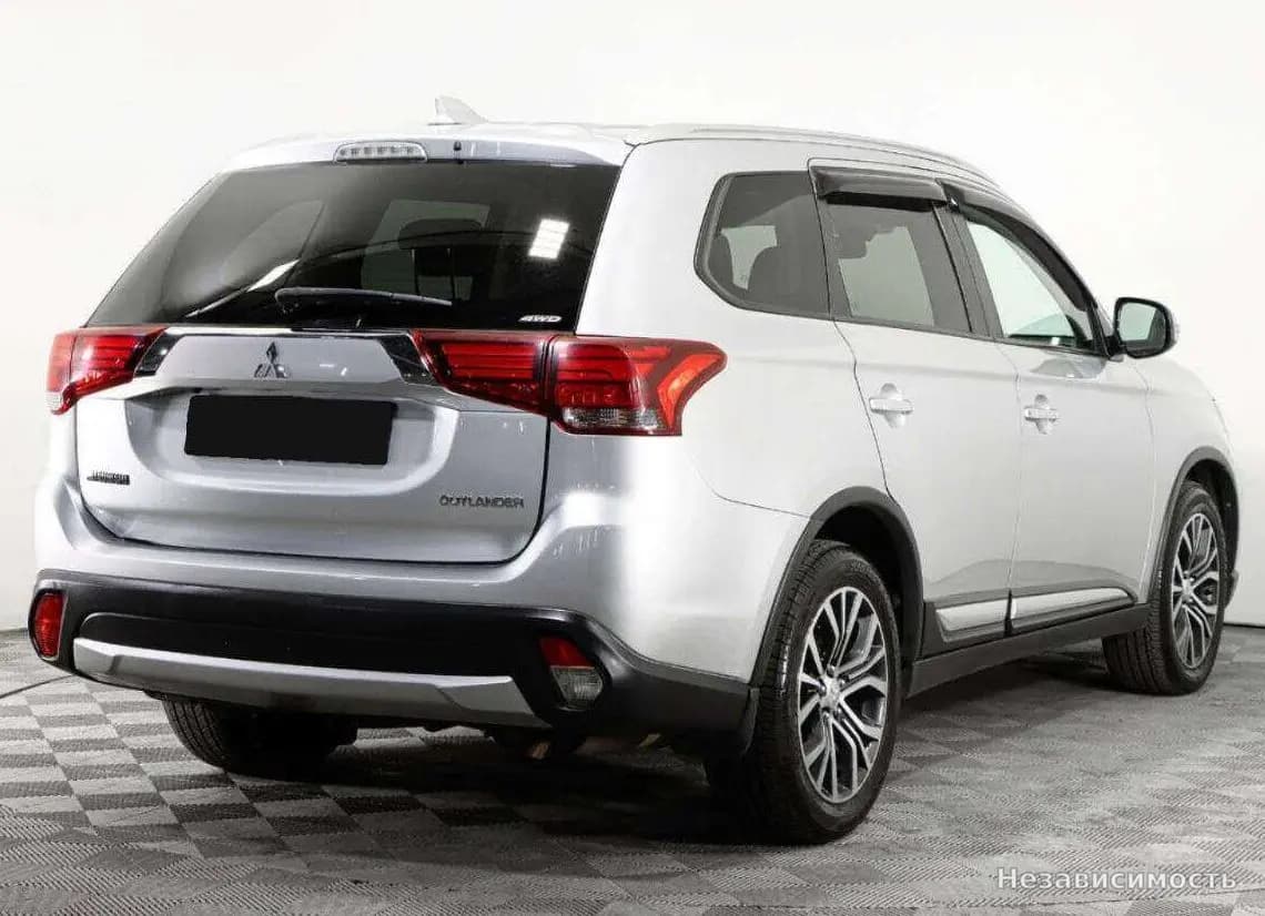 Mitsubishi Outlander 2018 с пробегом — фото 4