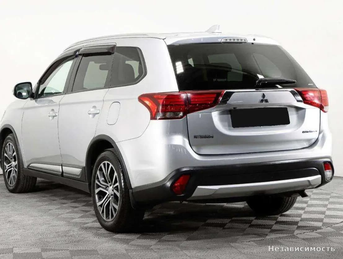Mitsubishi Outlander 2018 с пробегом — фото 6