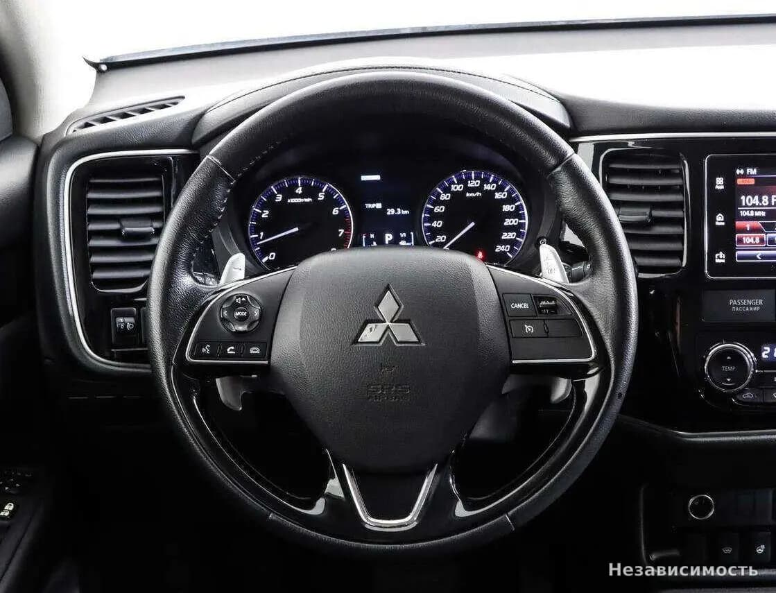 Mitsubishi Outlander 2018 с пробегом — фото 10
