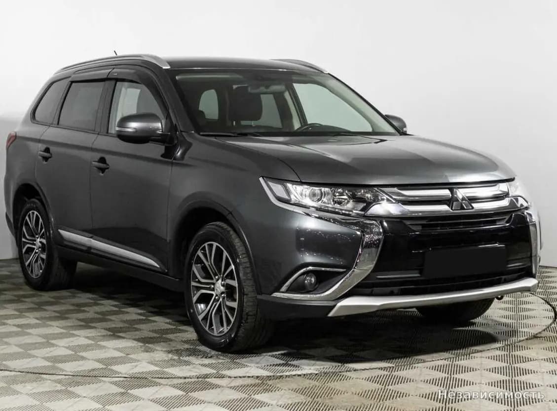 Mitsubishi Outlander 2015 с пробегом — фото 3