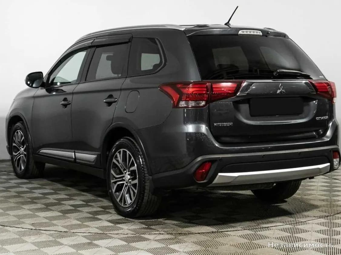 Mitsubishi Outlander 2015 с пробегом — фото 7