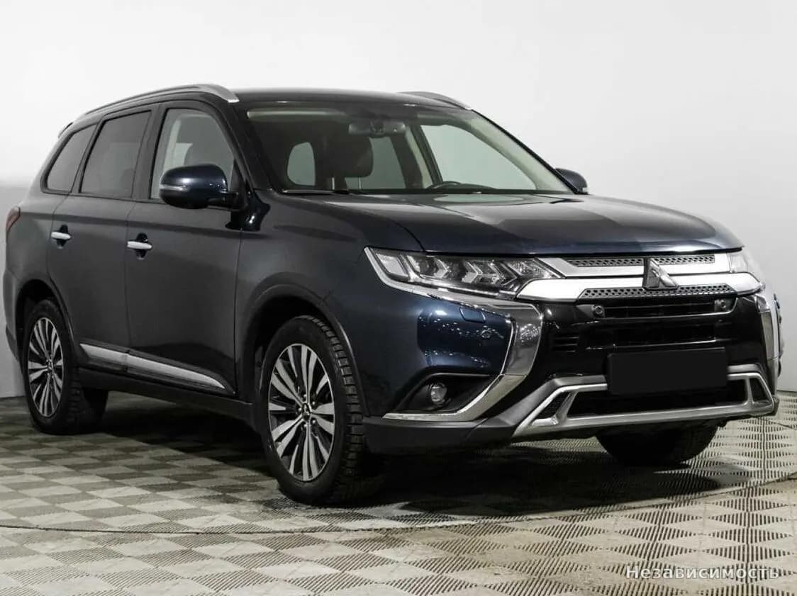 Mitsubishi Outlander 2020 с пробегом — фото 3