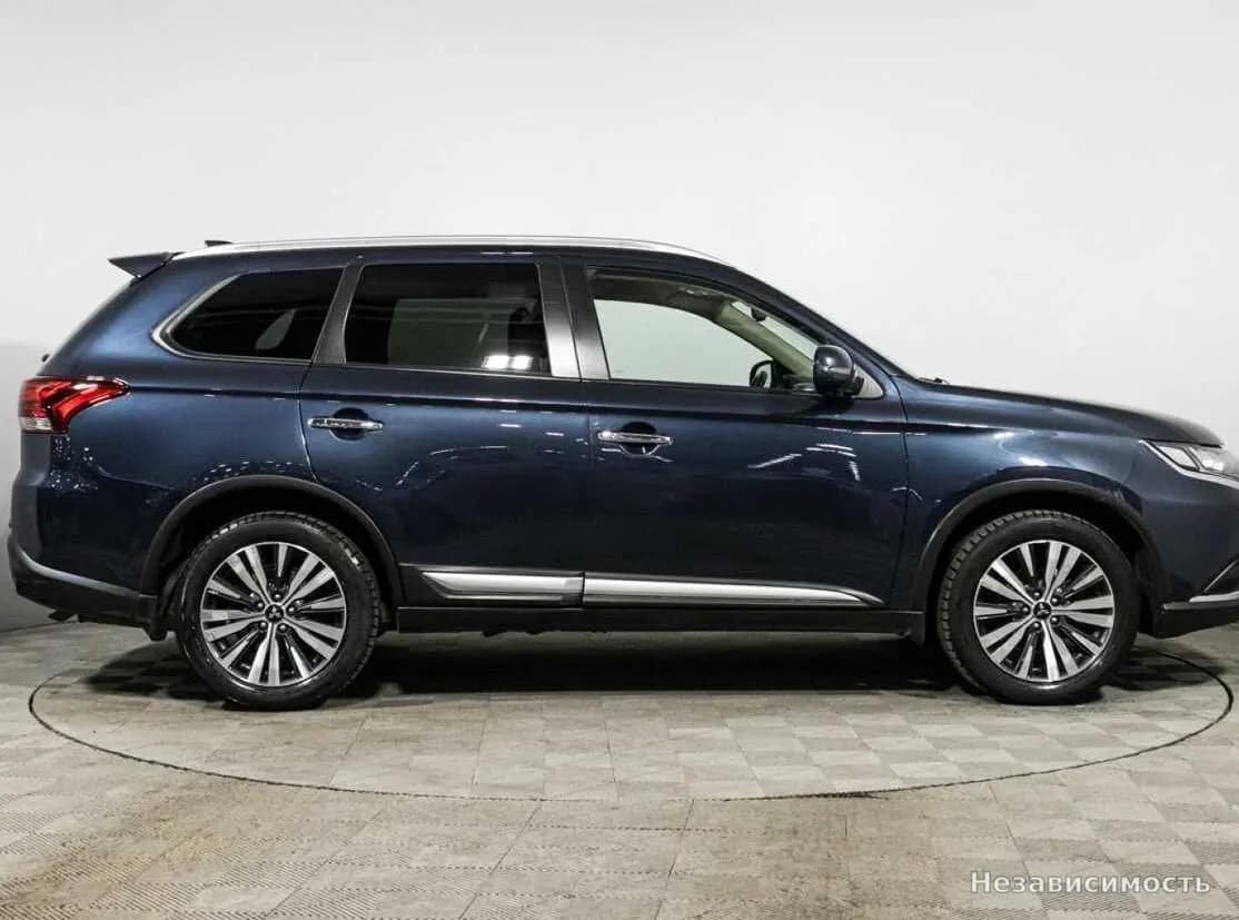 Mitsubishi Outlander 2020 с пробегом — фото 4