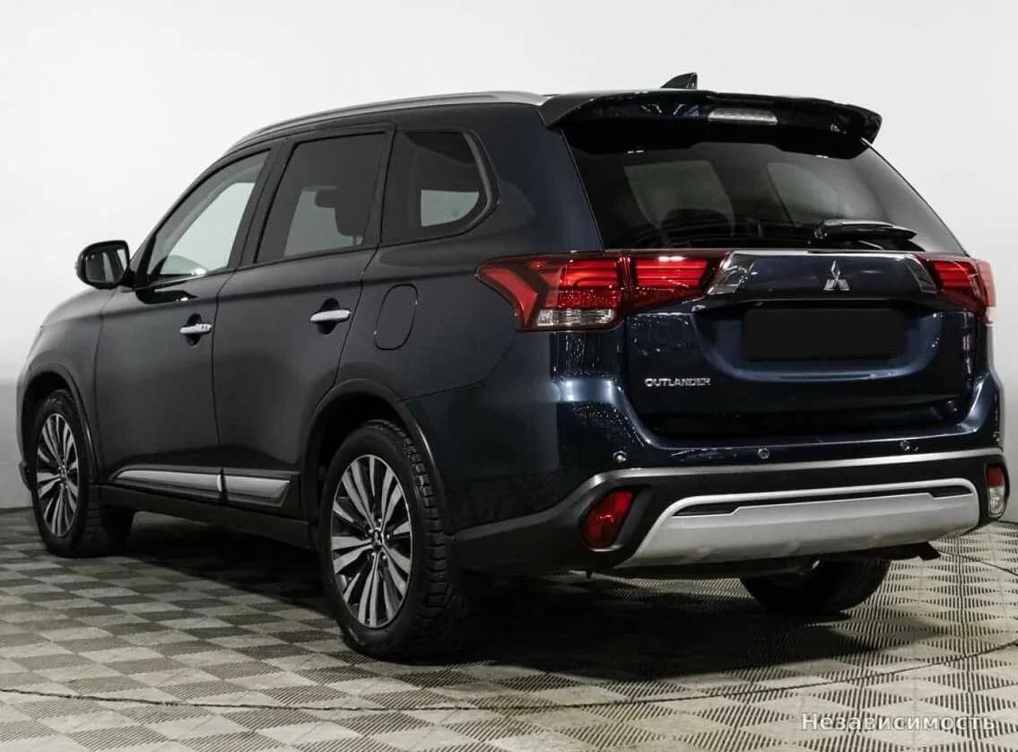 Mitsubishi Outlander 2020 с пробегом — фото 7