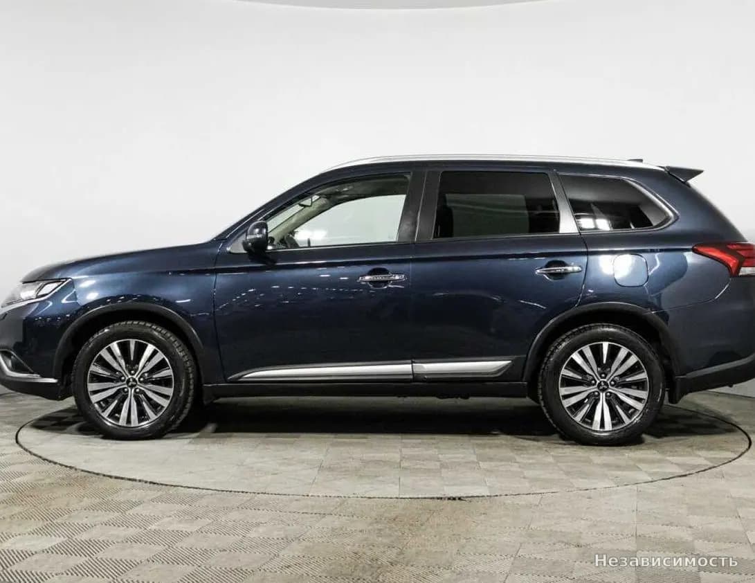 Mitsubishi Outlander 2020 с пробегом — фото 8