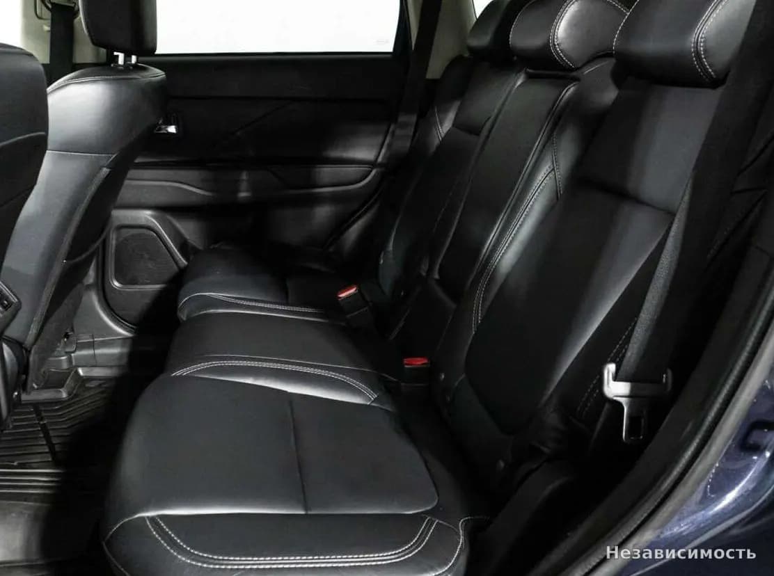 Mitsubishi Outlander 2020 с пробегом — фото 10
