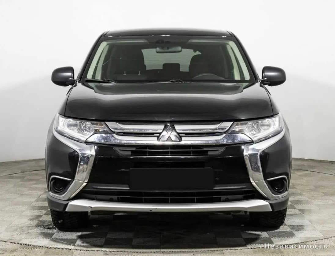 Mitsubishi Outlander 2018 с пробегом — фото 2
