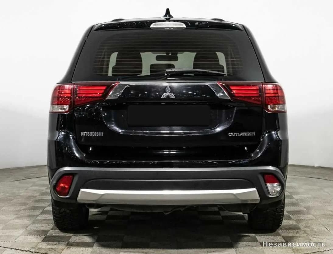Mitsubishi Outlander 2018 с пробегом — фото 6