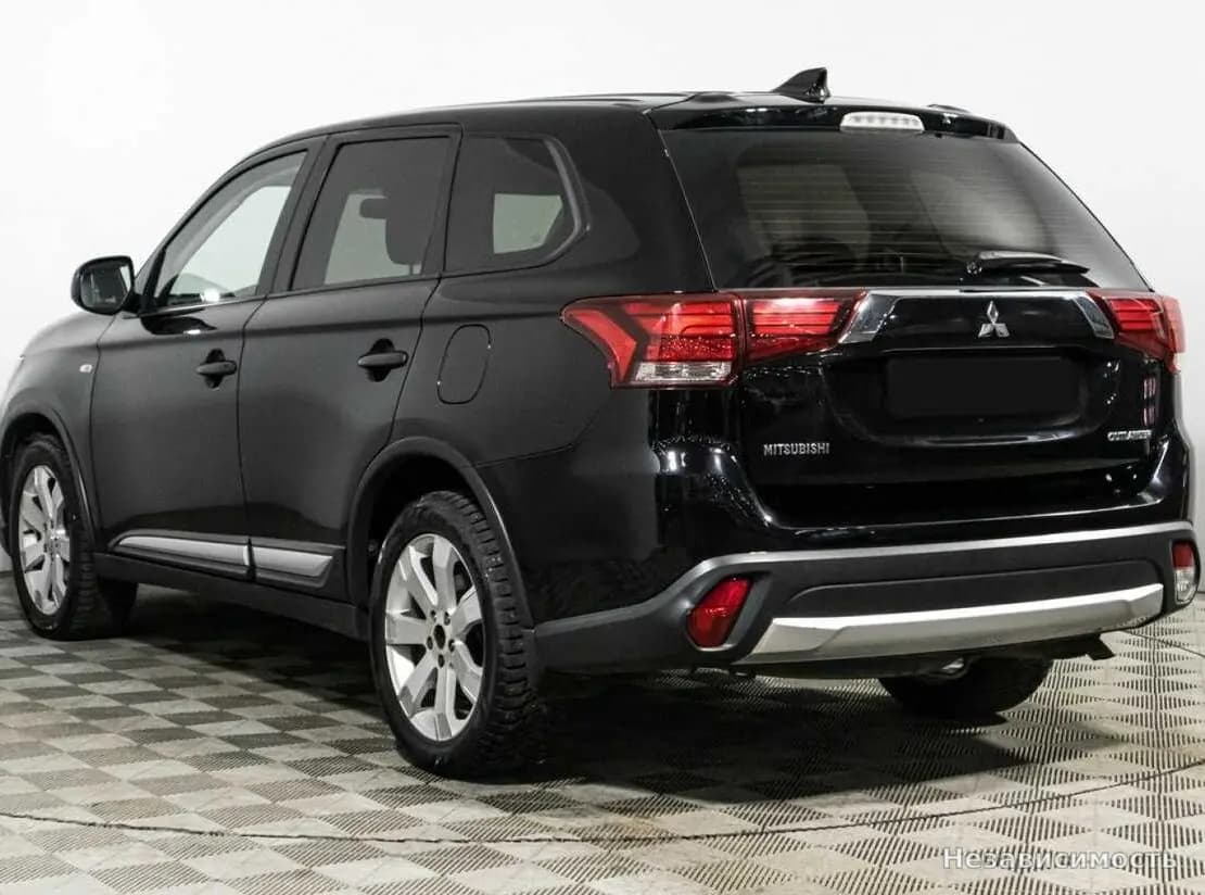 Mitsubishi Outlander 2018 с пробегом — фото 7