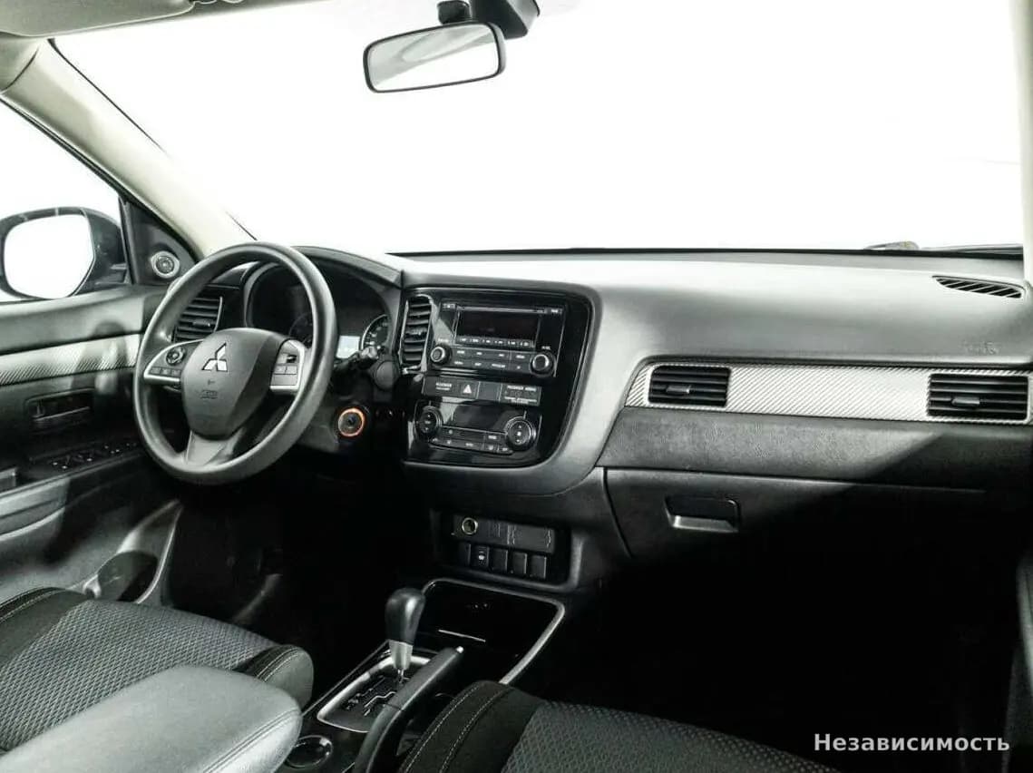 Mitsubishi Outlander 2018 с пробегом — фото 9