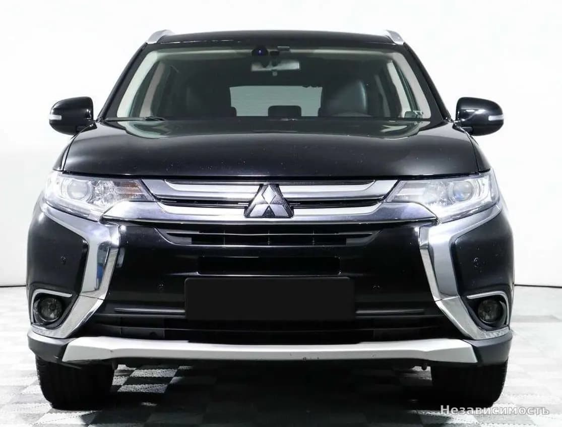 Mitsubishi Outlander 2018 с пробегом — фото 2