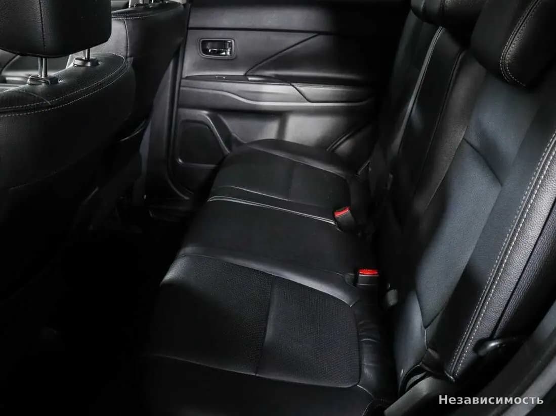 Mitsubishi Outlander 2018 с пробегом — фото 7