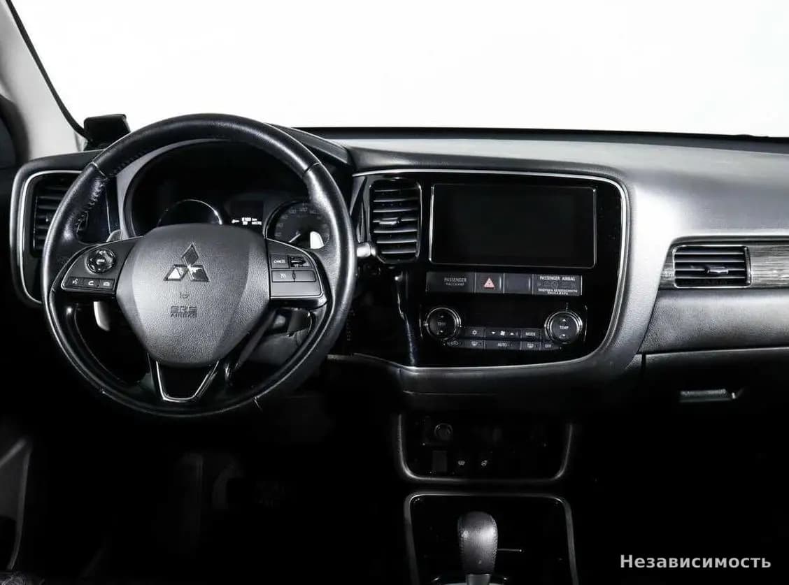 Mitsubishi Outlander 2018 с пробегом — фото 9