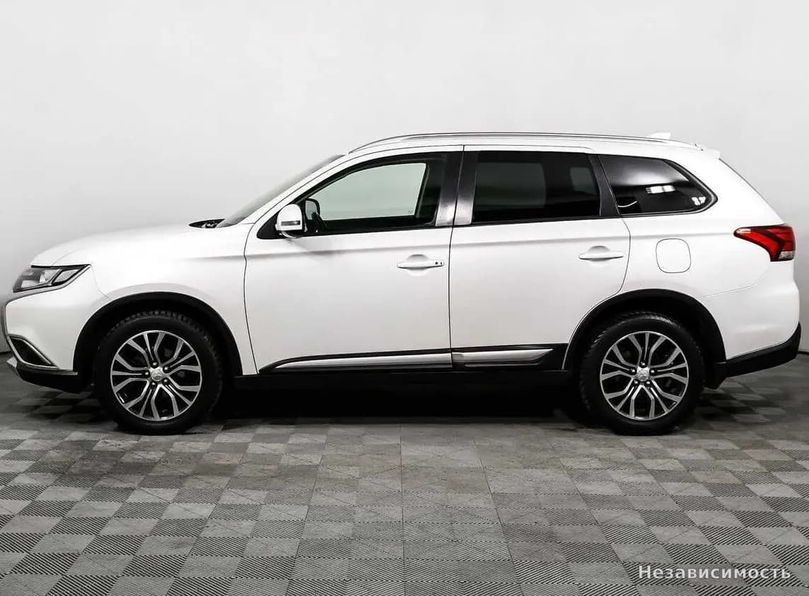 Mitsubishi Outlander 2017 с пробегом — фото 8