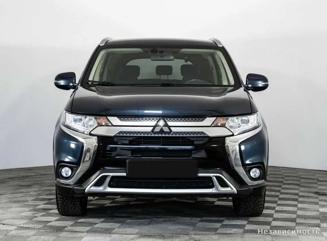Mitsubishi Outlander 2020 с пробегом — фото 2