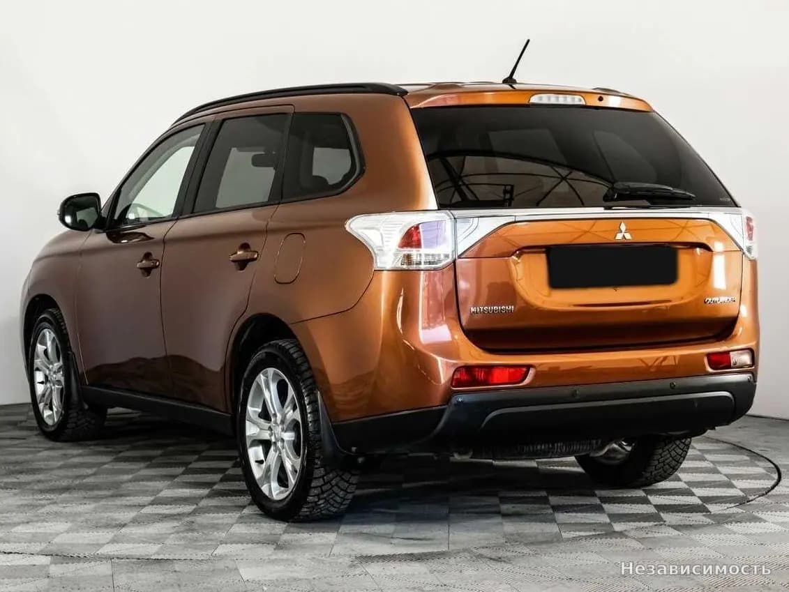 Mitsubishi Outlander 2012 с пробегом — фото 6