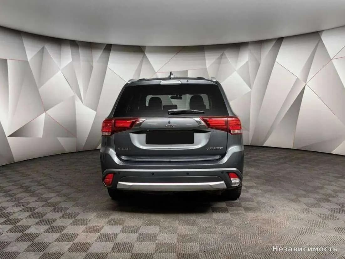Mitsubishi Outlander 2017 с пробегом — фото 8
