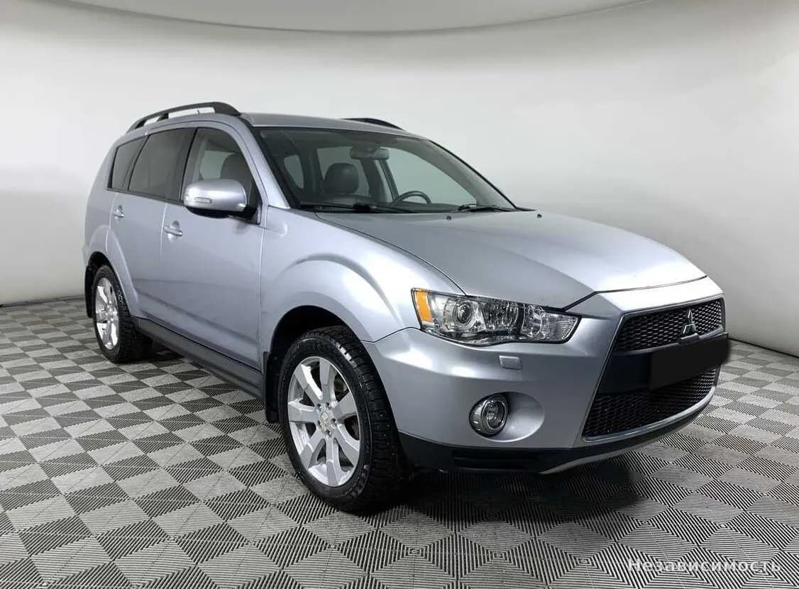 Mitsubishi Outlander 2012 с пробегом — фото 3