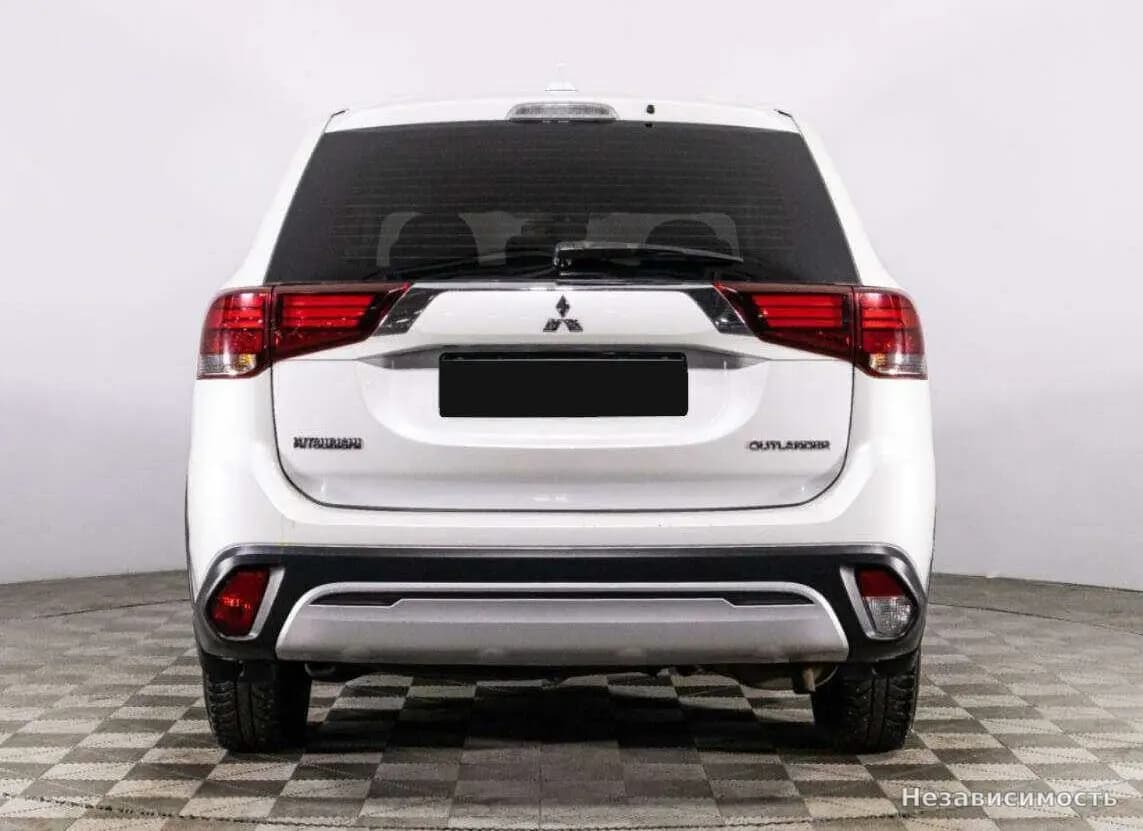 Mitsubishi Outlander 2019 с пробегом — фото 6