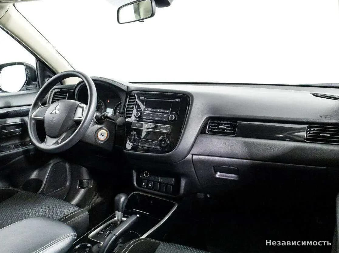 Mitsubishi Outlander 2019 с пробегом — фото 9